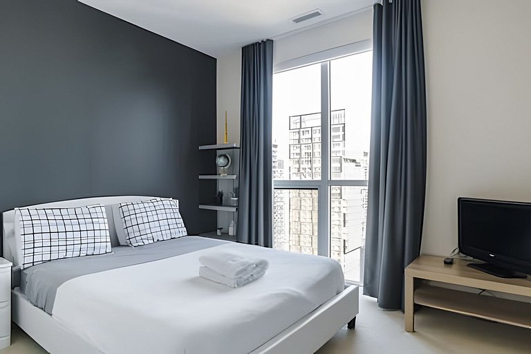 Gorgeous 1Bdr 2beds Across Rogers Center W/PARKING