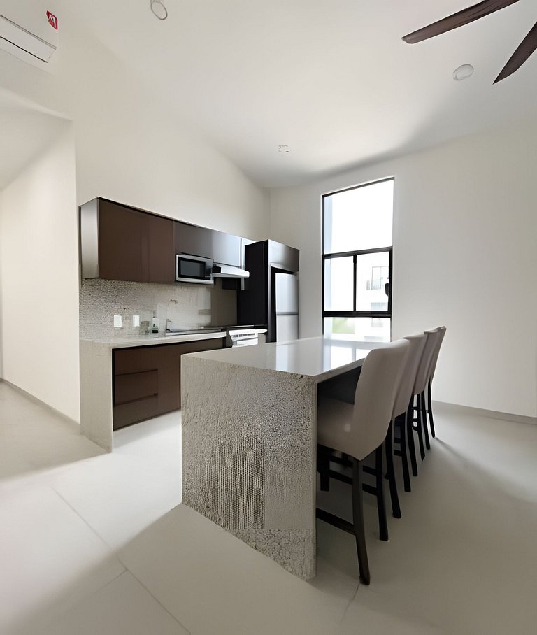 Casa Bella 3 bedrooms, 2 bath, Pool and parking