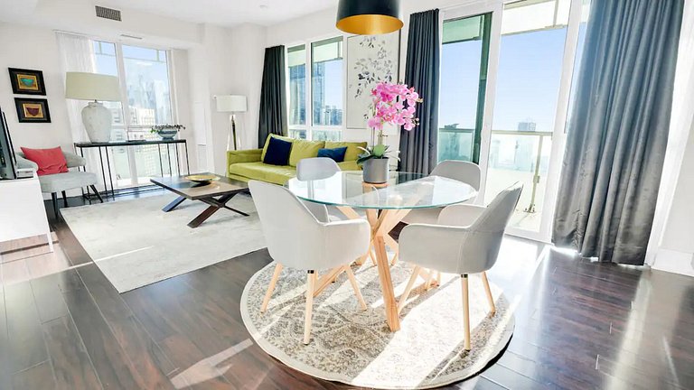 Luxury Condominium Downtown