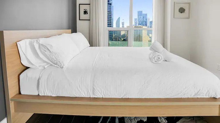 Luxury Condominium Downtown