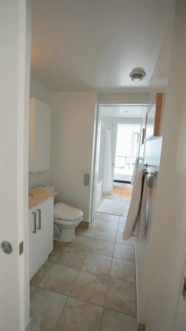 Luxury 2Bed+2Bath in the heart of Downtown