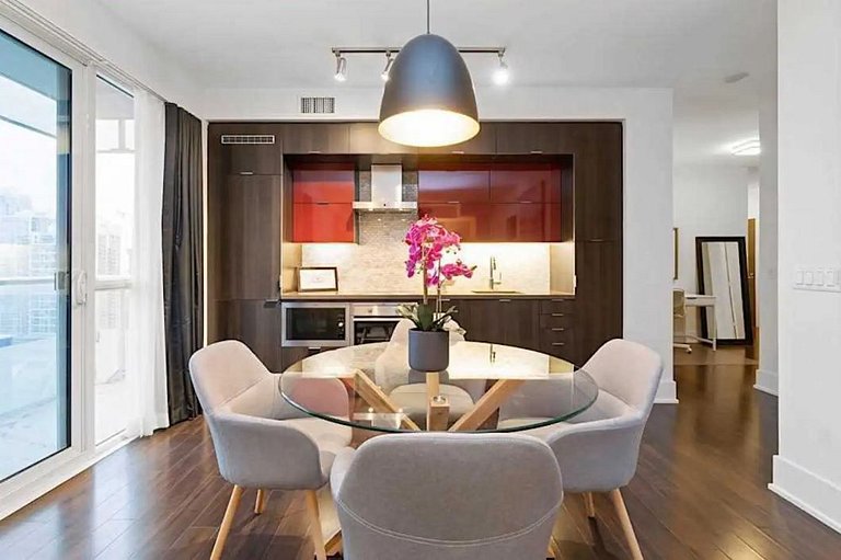 Luxury two-bedroom, two-bathroom on Front Street