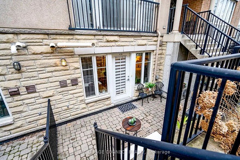 Cozy townhouse liberty village
