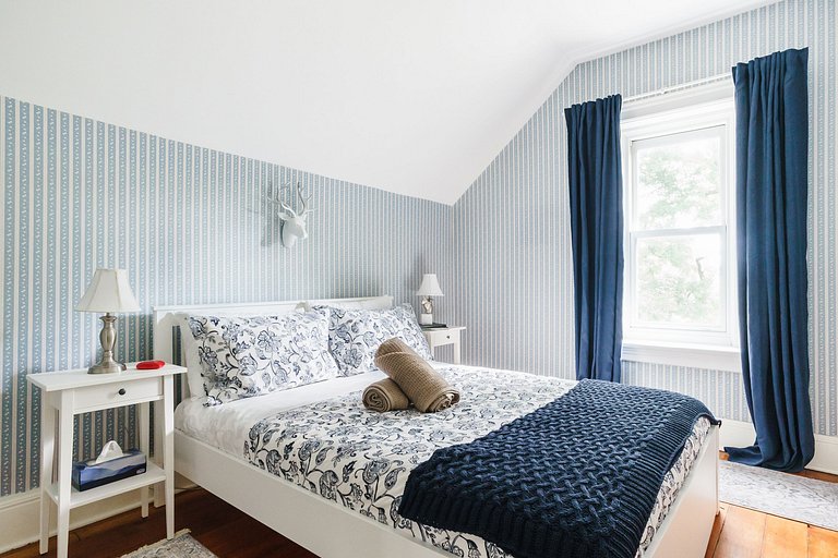 Farmhouse in toronto