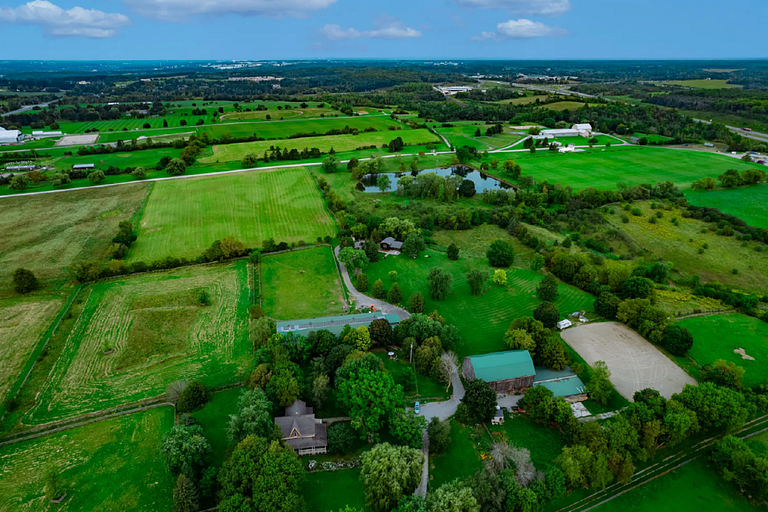 Doran Farm 5 Bedroom Grand Farmhouse
