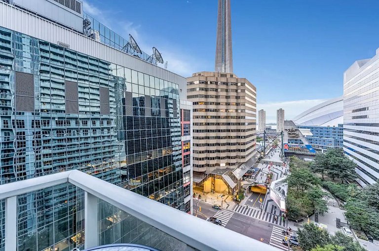 Luxury two-bedroom, two-bathroom on Front Street