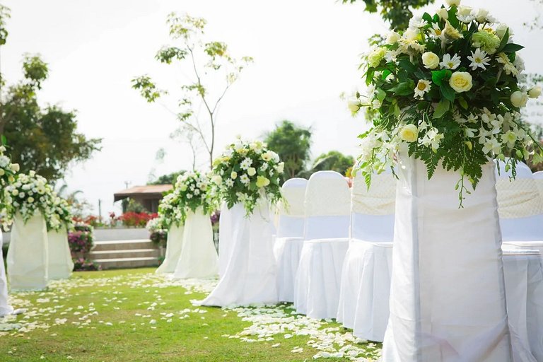 Doran Farm 2-Full houses, 20 guest, Wedding Venue!