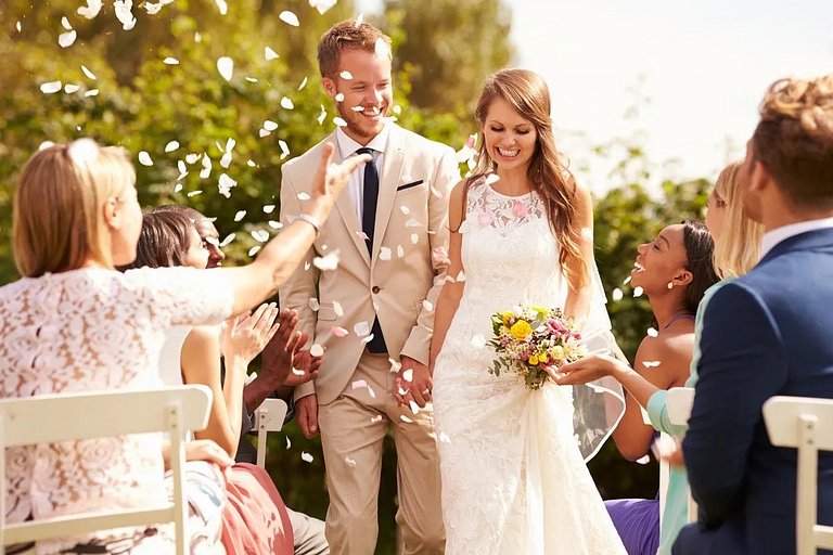 Doran Farm 2-Full houses, 20 guest, Wedding Venue!