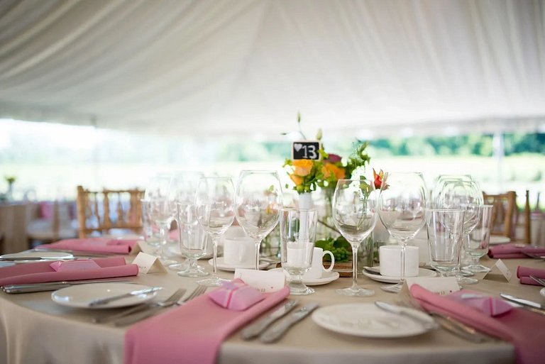 Doran Farm 4 Bedroom Modern house, Wedding Venue!