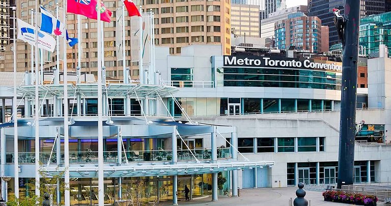 Elegant 1BR Condo across from Rogers Centre
