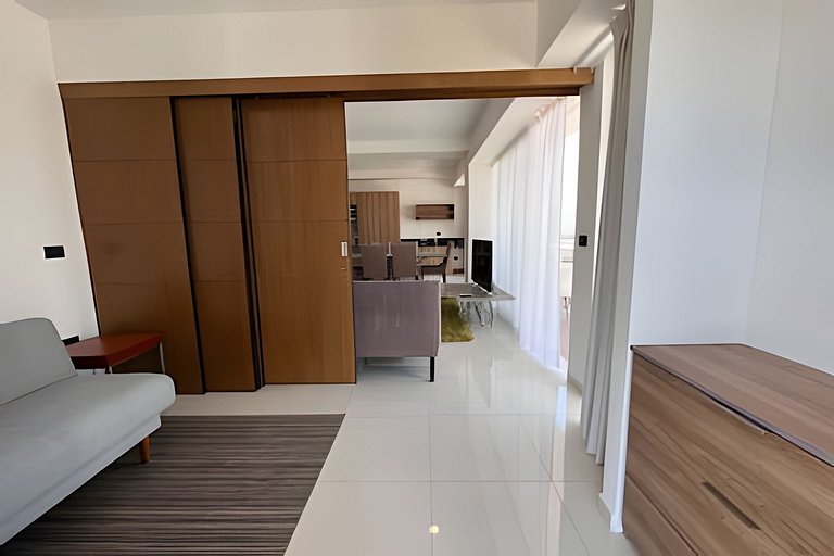 Zoho Skies 3 BDR, 2 Bath, with Parking