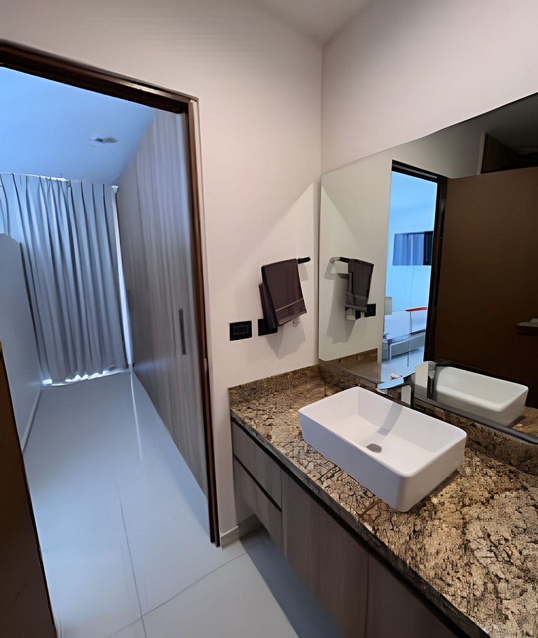 Zoho Skies 3 BDR, 2 Bath, with Parking