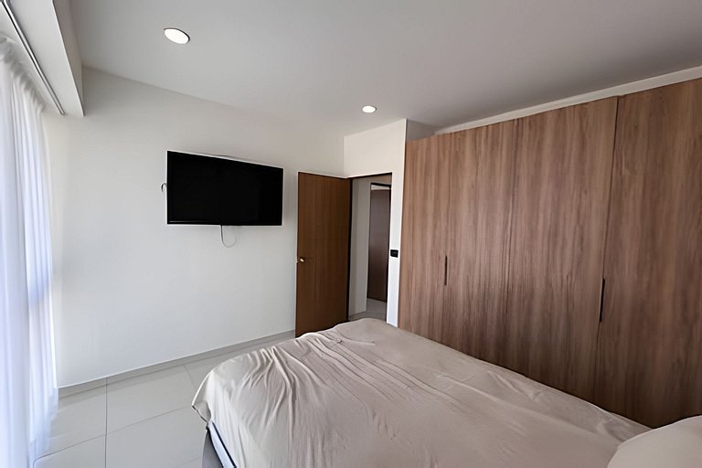 Zoho Skies 3 BDR, 2 Bath, with Parking