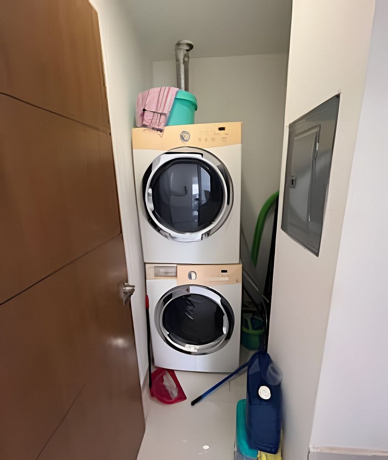 Zoho Skies 3 BDR, 2 Bath, with Parking