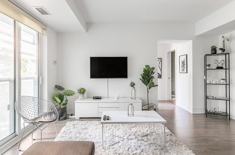Elegant 1BR Condo across from Rogers Centre