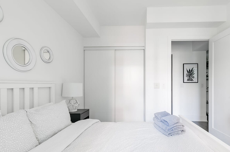 Elegant 1BR Condo across from Rogers Centre