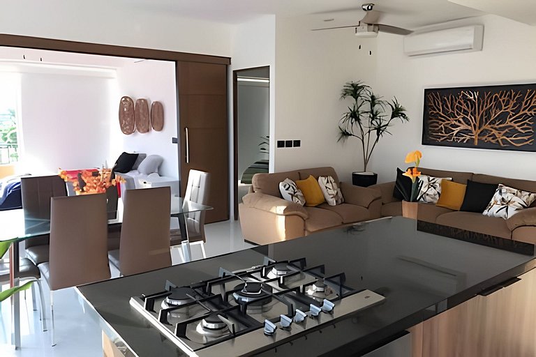 Zoho Skies 2 BDR, 2 Bath, with Parking