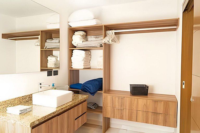 Zoho Skies 3 BDR, 2Bath