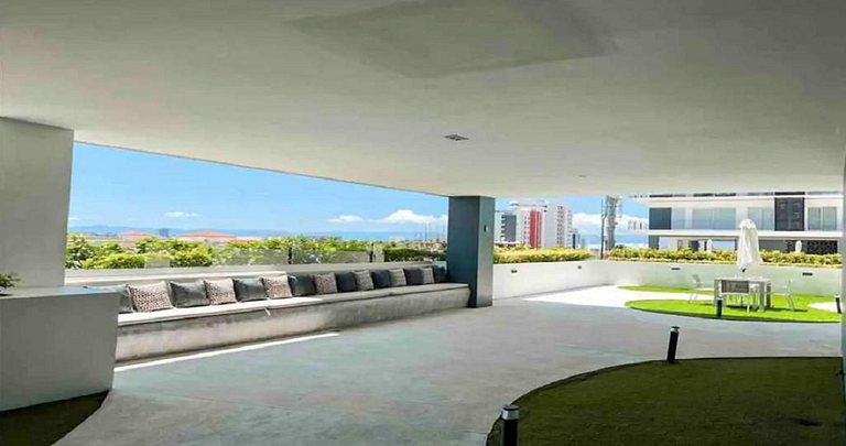 Zoho Skies 1 BDR, 1 Bath, with parking