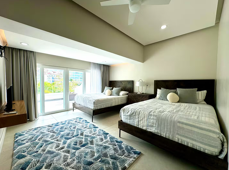 Hermosa Villa en Puerto Iguana