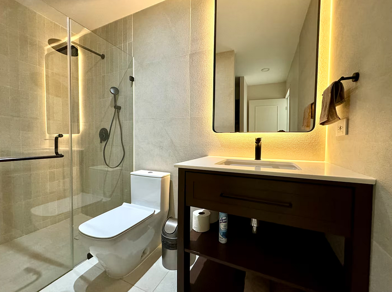 Gorgeous Villa Marina Vallarta, pool, Free Shuttle