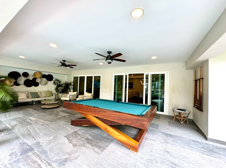 Hermosa Villa en Puerto Iguana