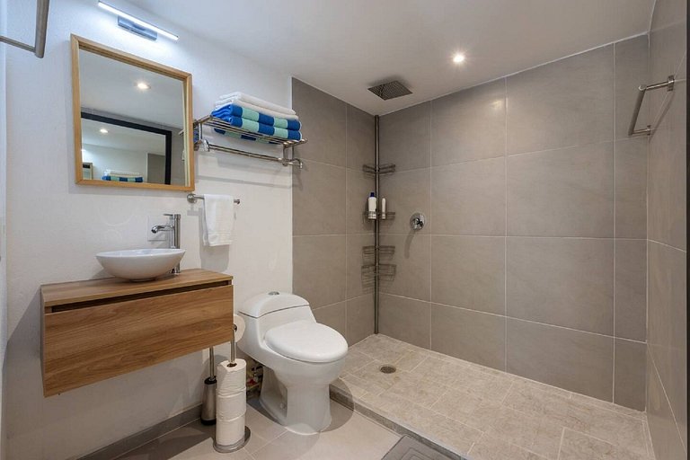 Stylish Condo in Zona Romántica