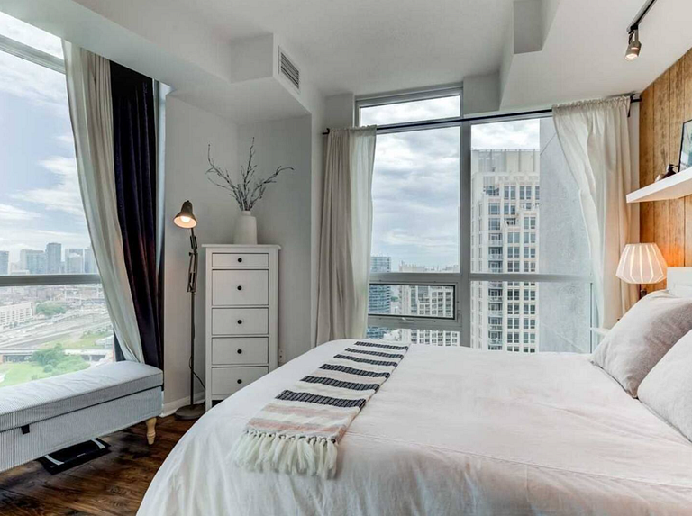 Entire 2BR Condo Downtown + Skyline View + Parking