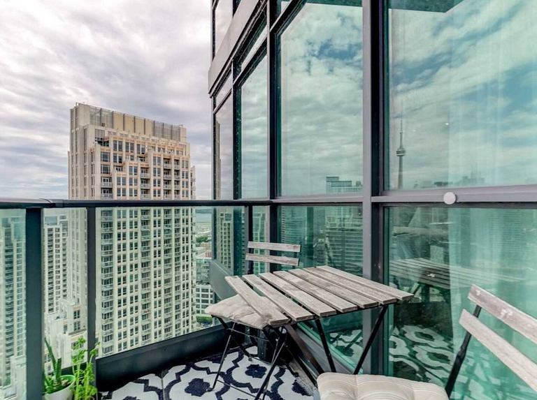 Entire 2BR Condo Downtown + Skyline View + Parking
