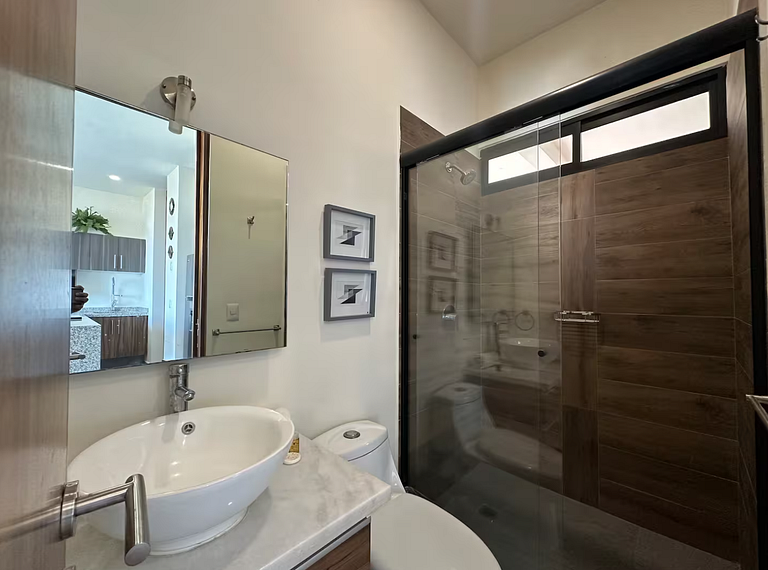 Torre Mittah Ocean Views & Tranquility