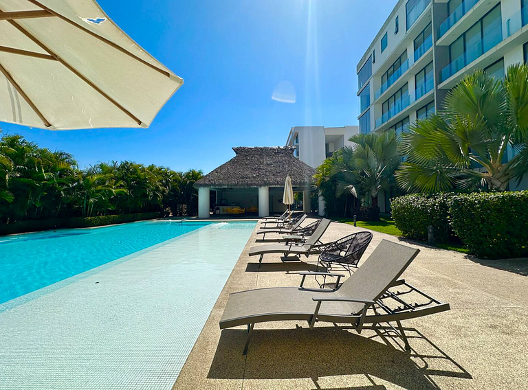Torre Mittah Ocean Views & Tranquility