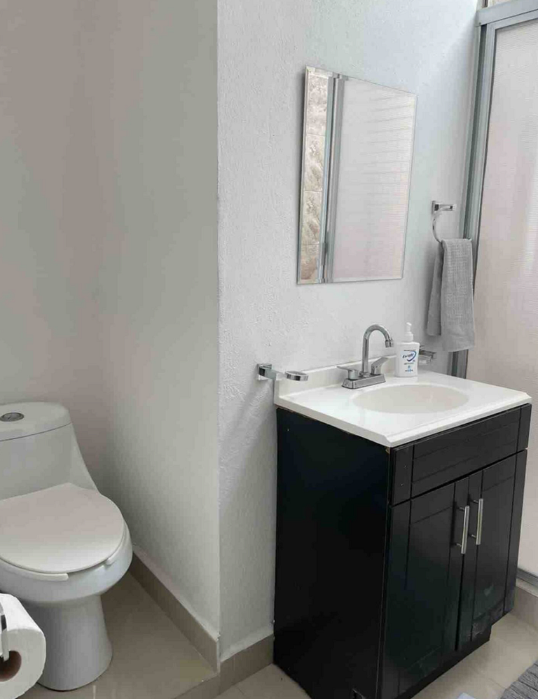 Casa Encanto - 3Bdr, 2.5bath w/Jacuzzi and Parking