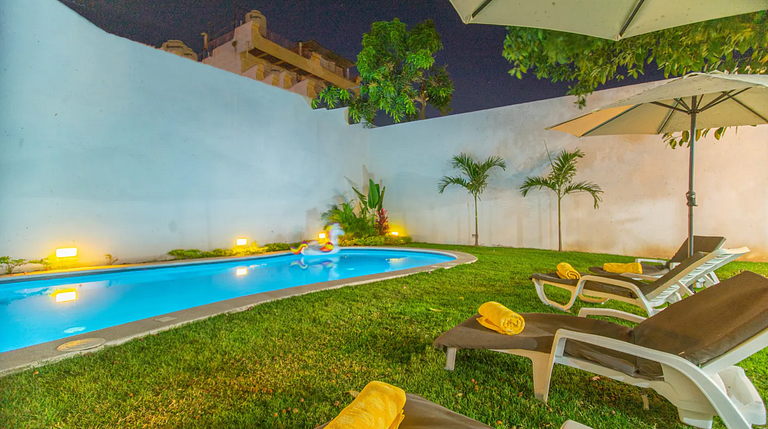 Casa Hannah with Private Pool Parking