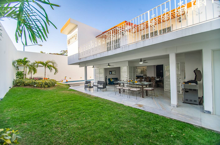 Casa Nicolasa con alberca y asador privados.