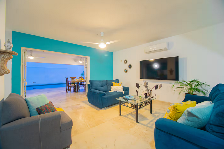 Casa Jocelyne with Pool and Parking