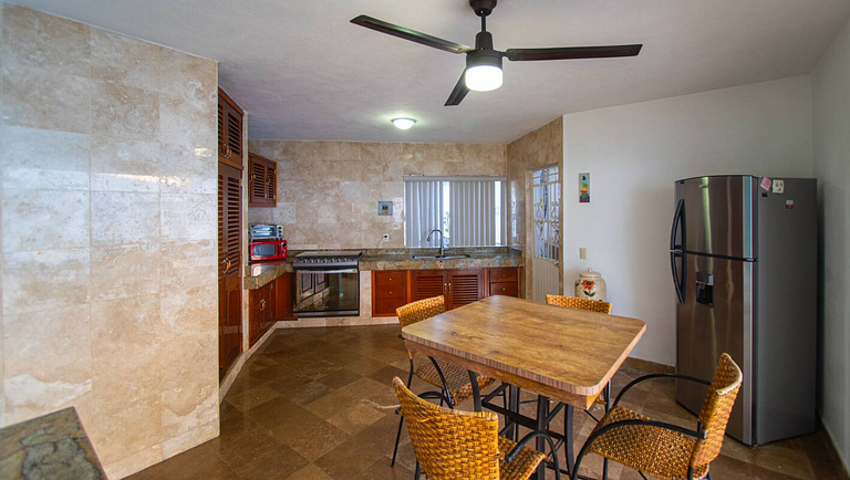 Casa Melanie with Pool and Parking
