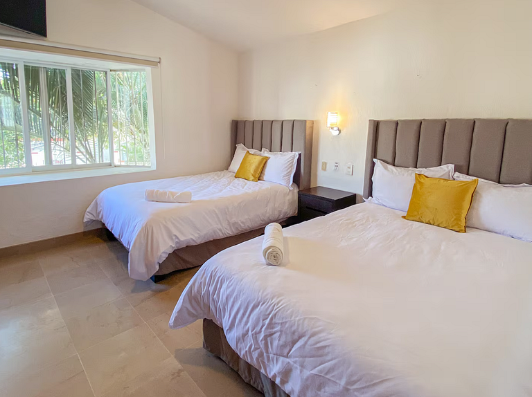 Casa Yemina with Pool and Parking