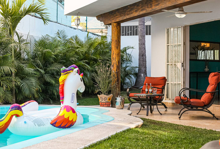 Casa Yemina with Pool and Parking
