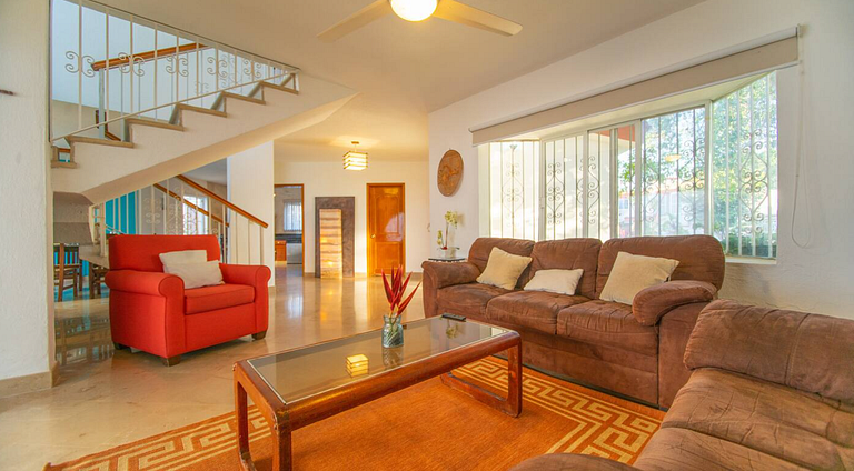 Casa Yemina with Pool and Parking