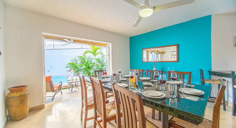 Casa Yemina with Pool and Parking