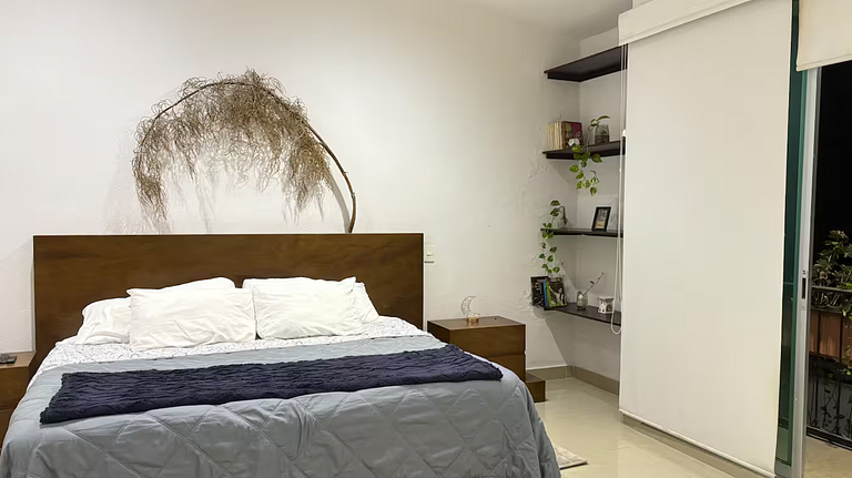 Casa Encanto - 3Bdr, 2.5bath w/Jacuzzi and Parking