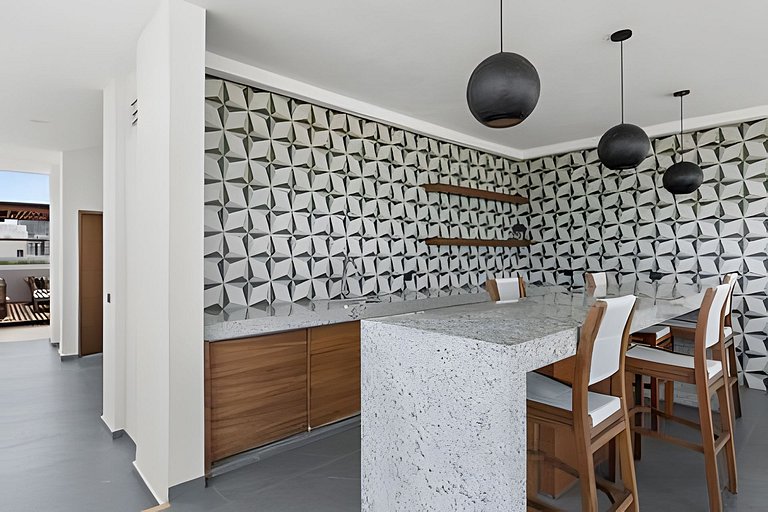 Zoho Skies 2 BDR, 2 Bath, with parking