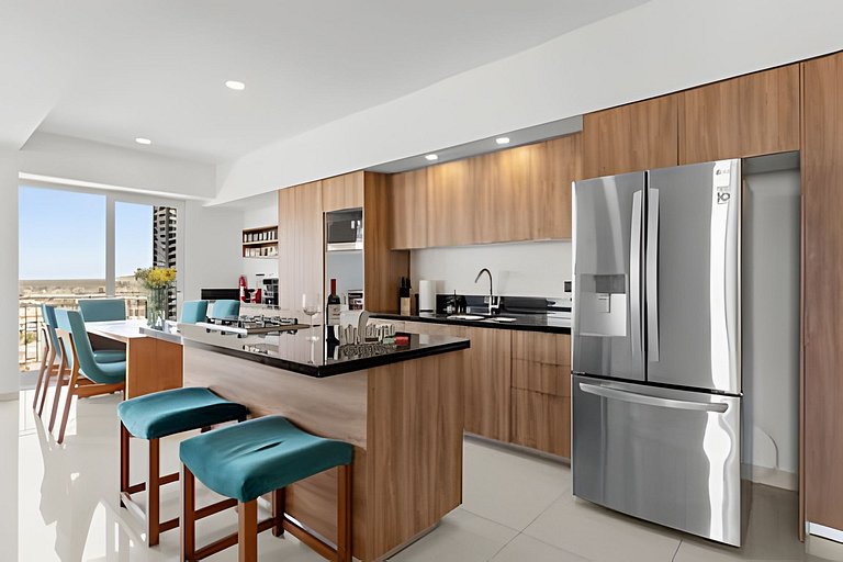 Zoho Skies 4 BDR, 3 Bath, 2 Condos