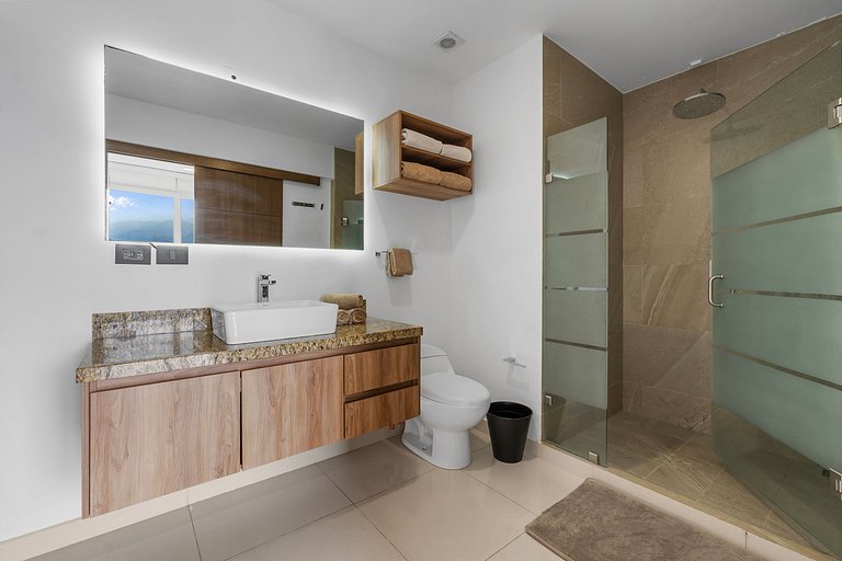 Zoho Skies 1 BDR, 1 Bath, with parking