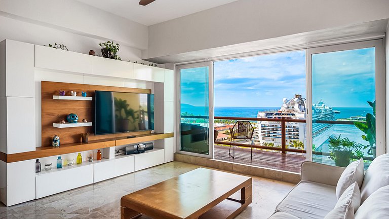 Marina-View Stay w/ Casino Below & Beach Nearby