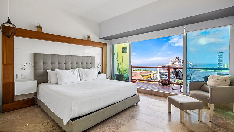 Estancia con vista al puerto, casino y playa