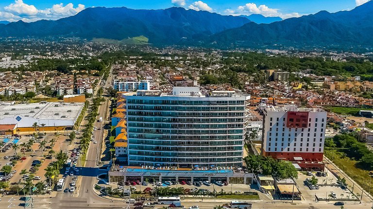 Estancia con vista al puerto, casino y playa