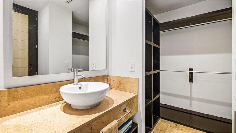 Gema de 10 habitaciones sobre el casino 6 suites