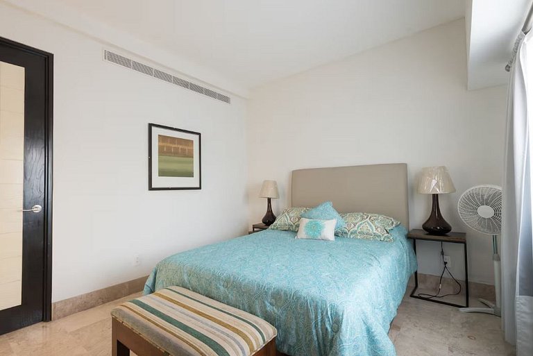 4BR Marina-View Suite Above Casino by the Coast