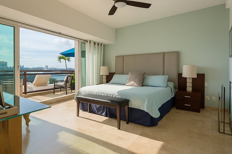 3rd-Floor Gem w/ Cruise Views & Rooftop Lounge
